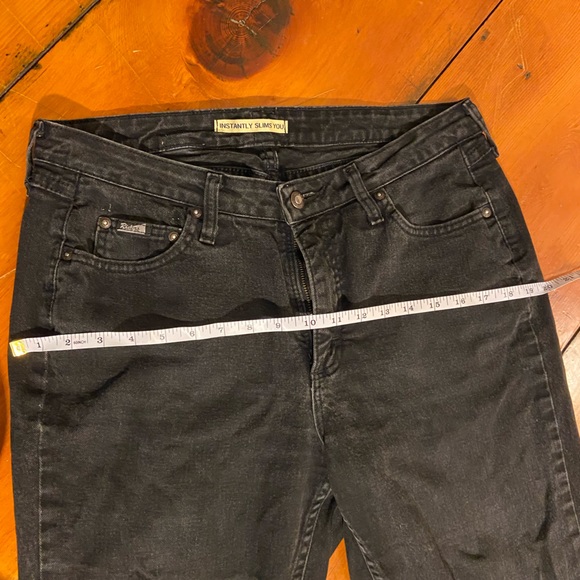 Bleached Riders Instantly Slim High-Waist Mom Jean - Picture 11 of 15